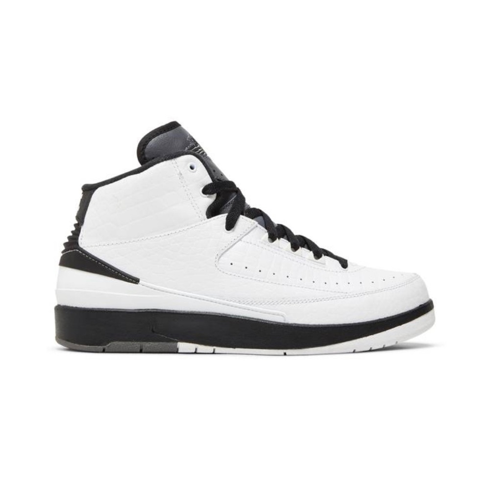 Air Jordan 2 Retro BG  “Wing It” | Youth size 5.5 | White and Black